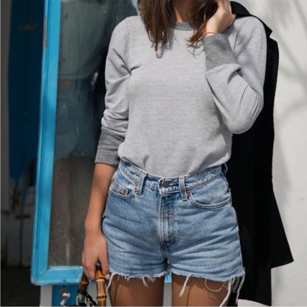 Vintage Levi’s Cutoff Shorts 26/27